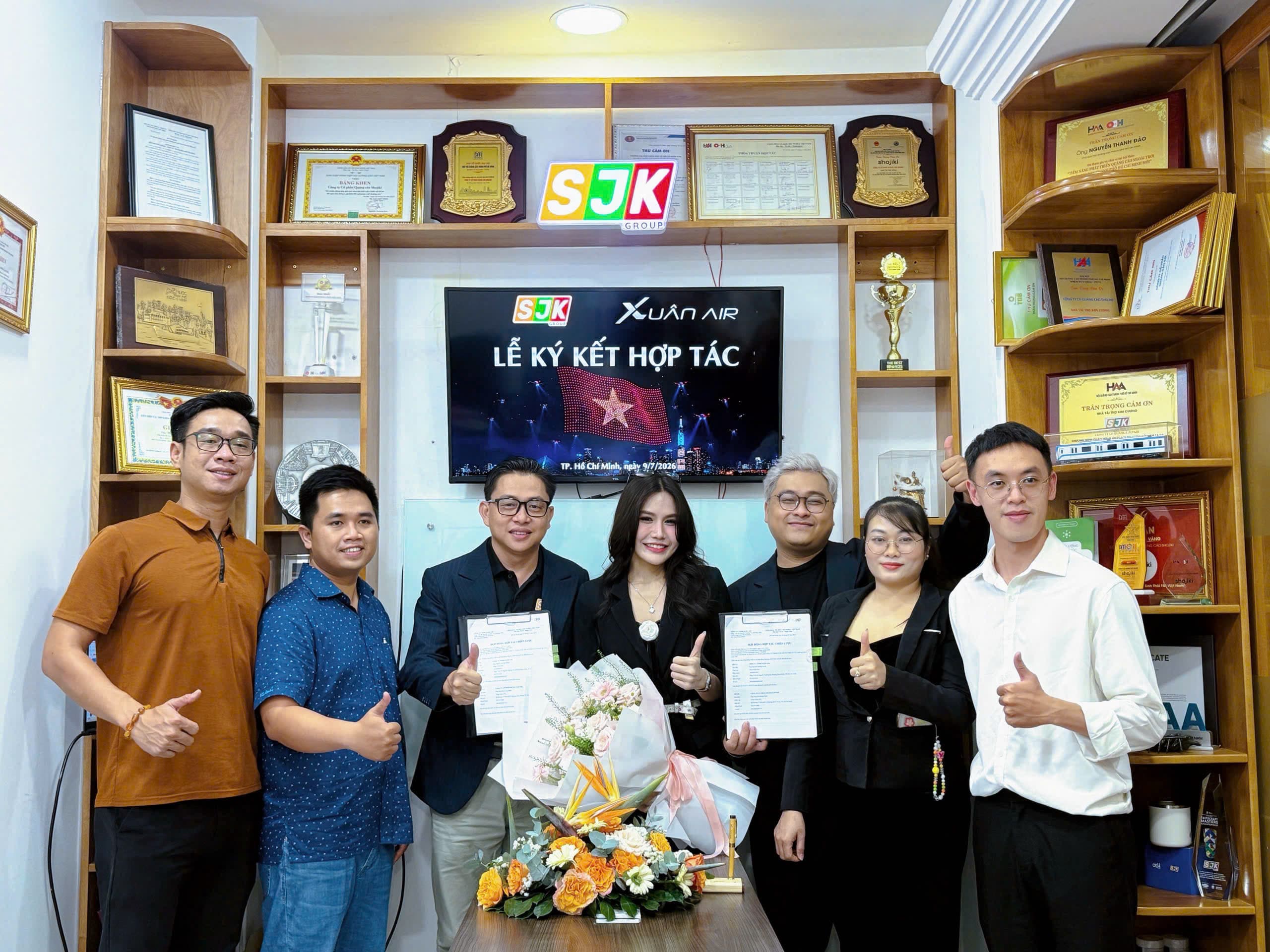 XUÂN AIR VÀ SJK GROUP KÝ KẾT HỢP TÁC CHIẾN LƯỢC PHÁT TRIỂN GIẢI PHÁP TRUYỀN THÔNG THẾ HỆ MỚI