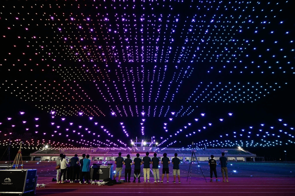 Drone Show Là Gì? Tất Tần Tật Về Công Nghệ Trình Diễn Ánh Sáng 2026