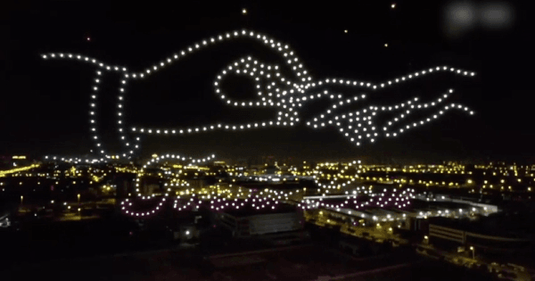 Cầu Hôn Bằng Drone Show: Ý Tưởng, Chi Phí & Quy Trình 2026
